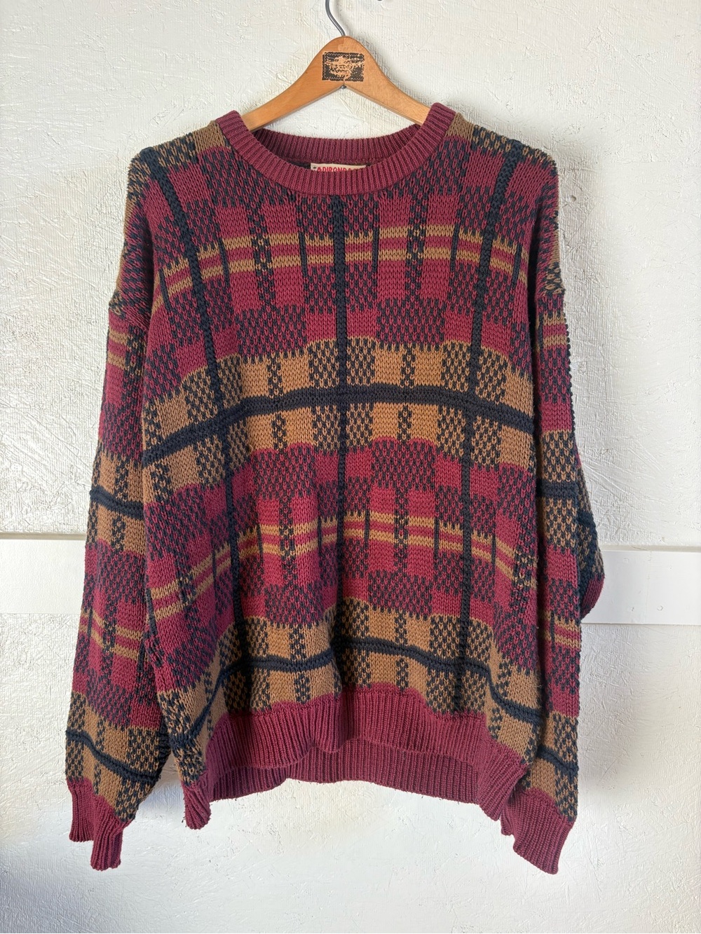 Vintage Men's Burgundy Plaid Knit Sweater - Classic Crewneck